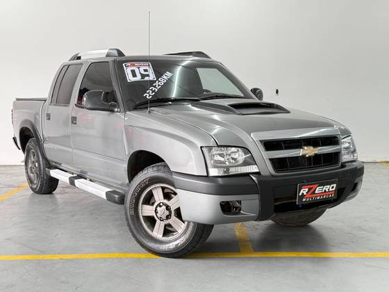 CHEVROLET S10 2.4 ADVANTAGE 4X2 CD 8V FLEX 4P MANUAL CHEVROLET S10 2.4 ADVANTAGE 4X2 CD 8V FLEX 4P MANUAL